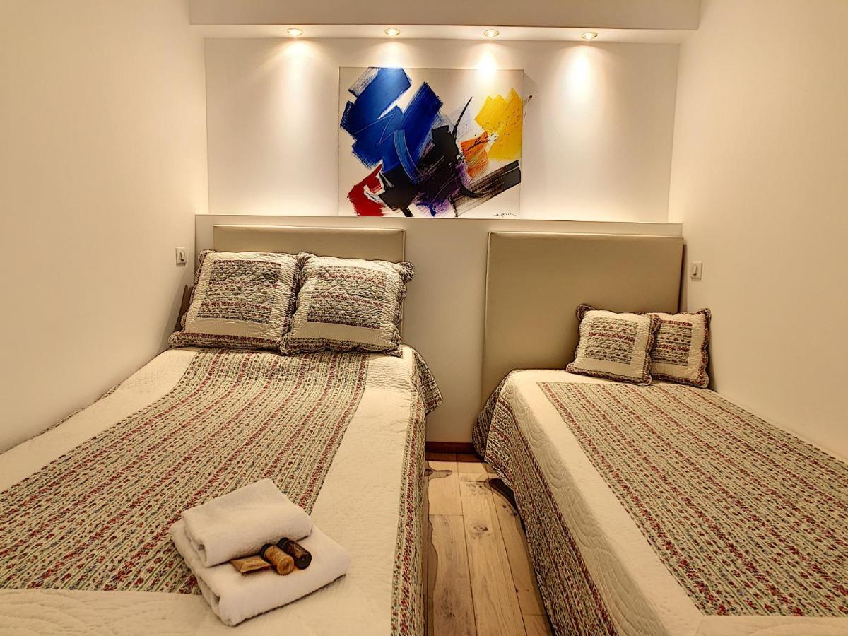 Grand A Cote Des Plages Ner634 * Cannes